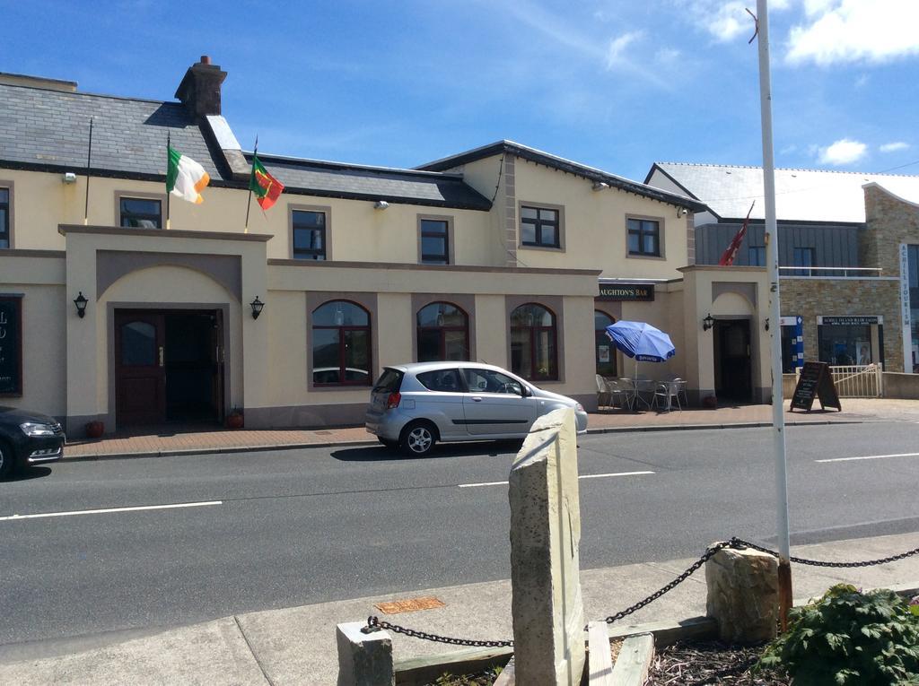 Achill Sound Hotel - Ostan Ghob A'Choire Eksteriør billede