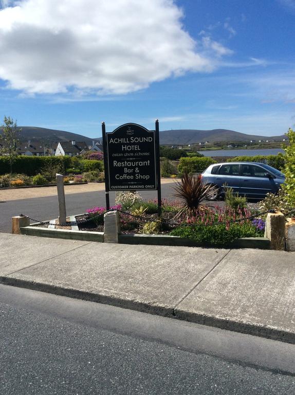 Achill Sound Hotel - Ostan Ghob A'Choire Eksteriør billede