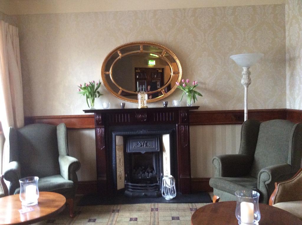 Achill Sound Hotel - Ostan Ghob A'Choire Eksteriør billede