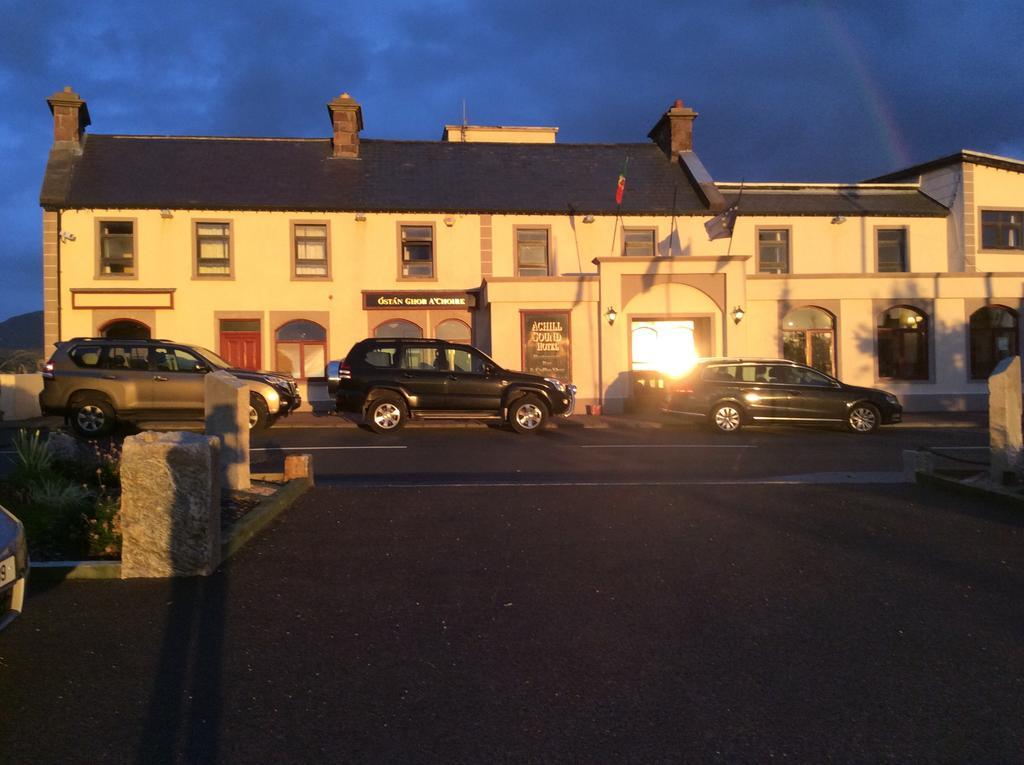Achill Sound Hotel - Ostan Ghob A'Choire Eksteriør billede