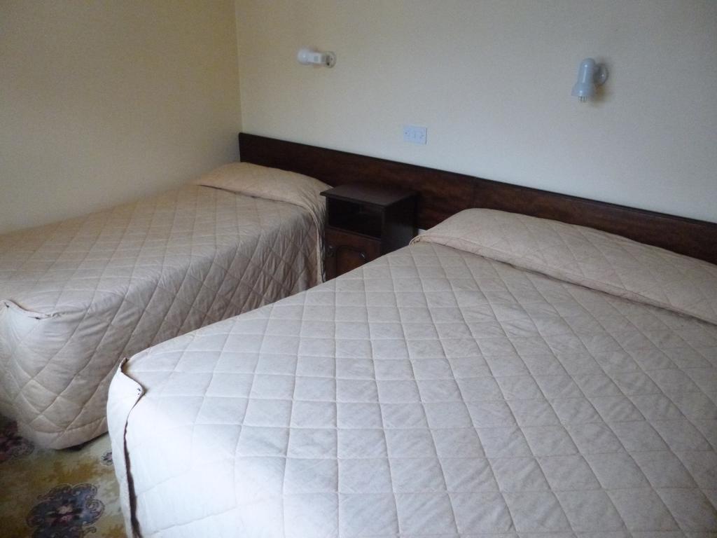 Achill Sound Hotel - Ostan Ghob A'Choire Eksteriør billede