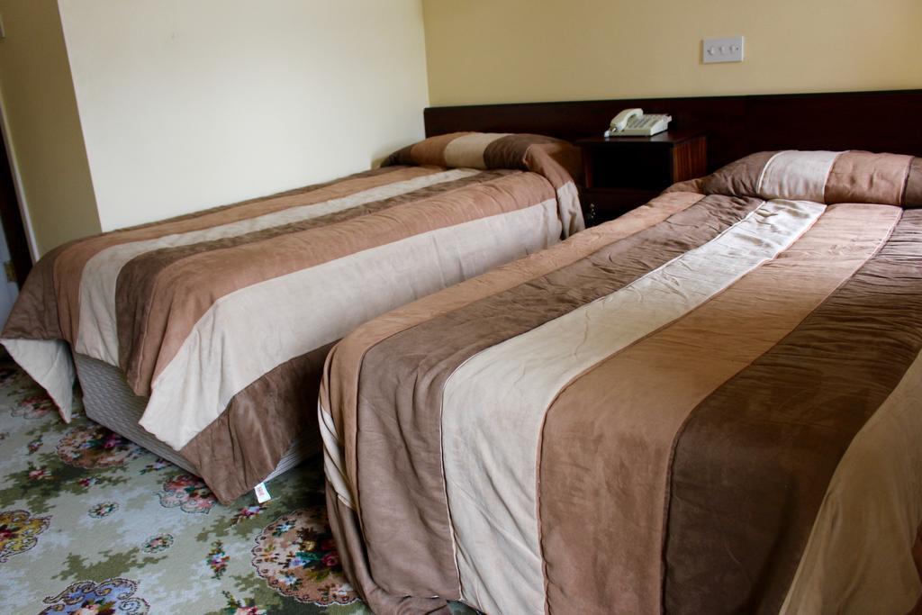 Achill Sound Hotel - Ostan Ghob A'Choire Eksteriør billede