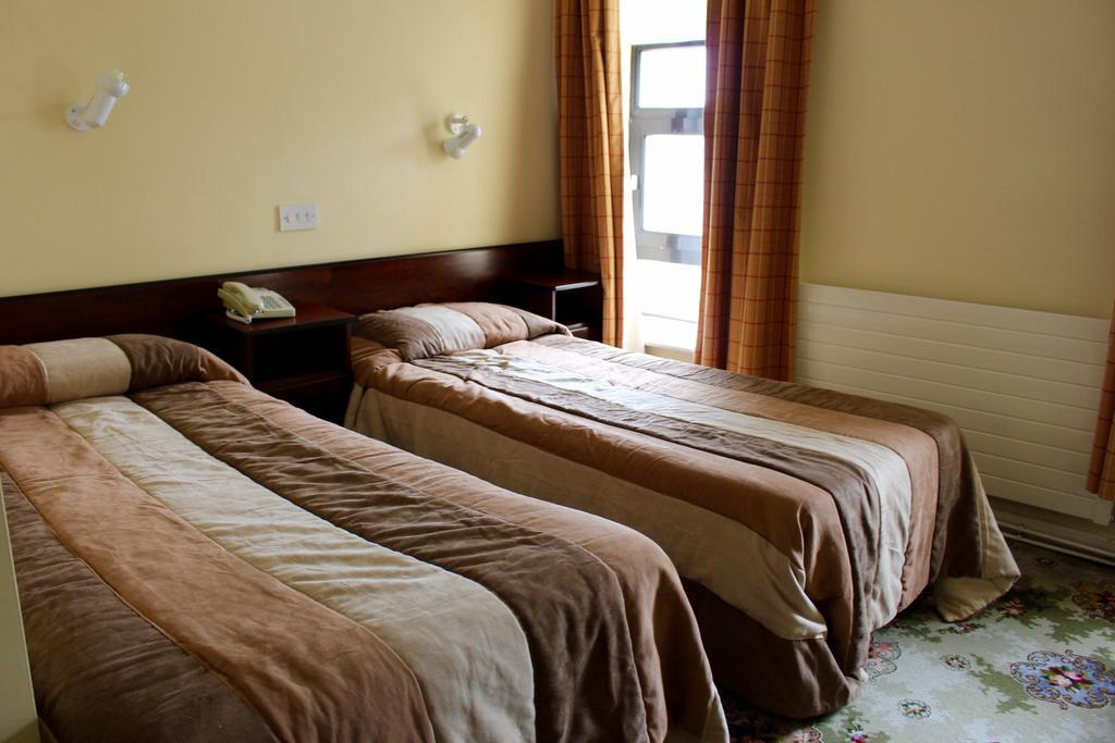 Achill Sound Hotel - Ostan Ghob A'Choire Eksteriør billede