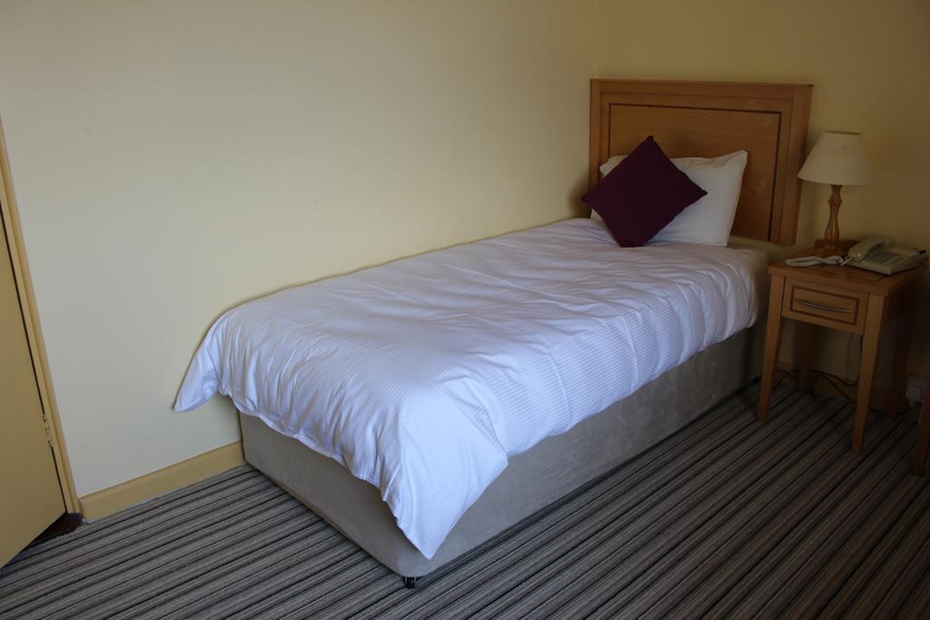 Achill Sound Hotel - Ostan Ghob A'Choire Eksteriør billede